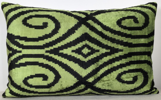 Velvet Pillow ( 40 X 60 Cm )