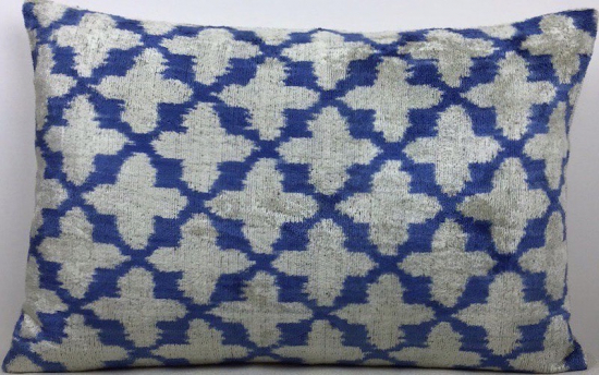 Velvet Pillow ( 40 X 60 Cm )
