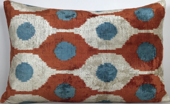 Velvet Pillow ( 40 X 60 Cm )