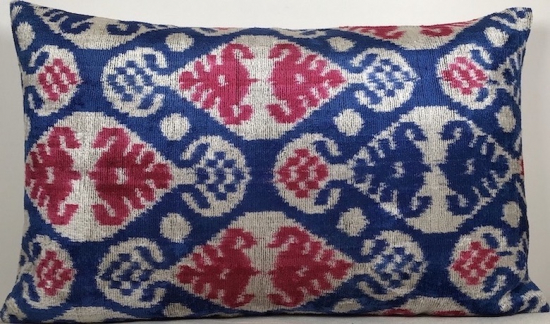 Velvet Pillow ( 40 X 60 Cm )