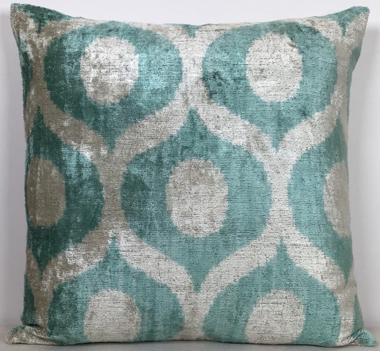 Velvet Pillow ( 50 X 50 Cm )