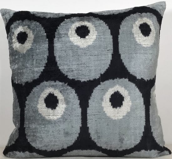 Velvet Pillow ( 50 X 50 Cm )