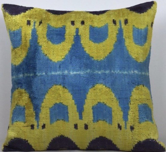 Velvet Pillow ( 40 X 40 Cm )