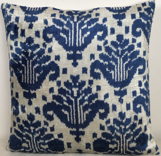 Velvet Pillow ( 40 X 40 Cm )