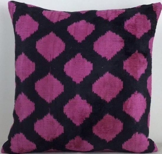 Velvet Pillow ( 40 X 40 Cm )