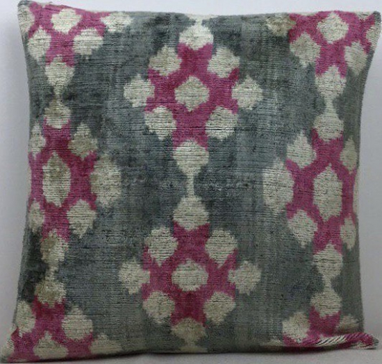 Velvet Pillow ( 40 X 40 Cm )