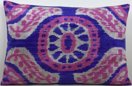 Velvet Pillow ( 40 X 60 Cm )