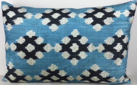 Velvet Pillow ( 40 X 60 Cm )