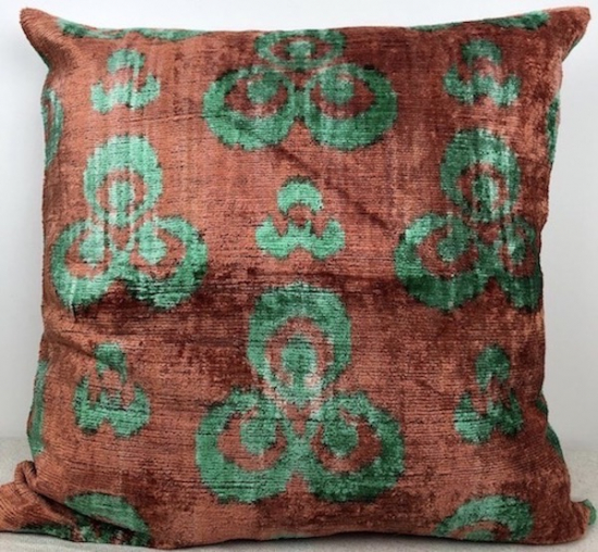 Velvet Pillow ( 50 X 50 Cm )