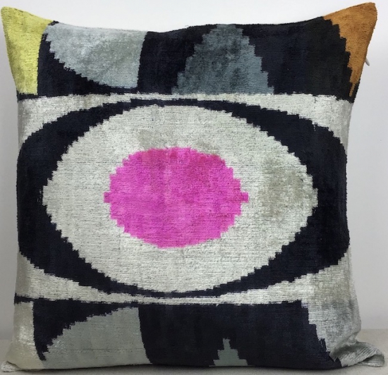 Velvet Pillow ( 50 X 50 Cm )