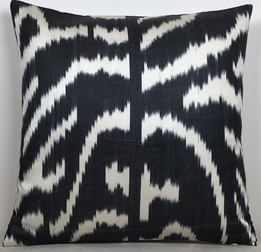 Ikat Pillow ( 40 X 40 Cm )