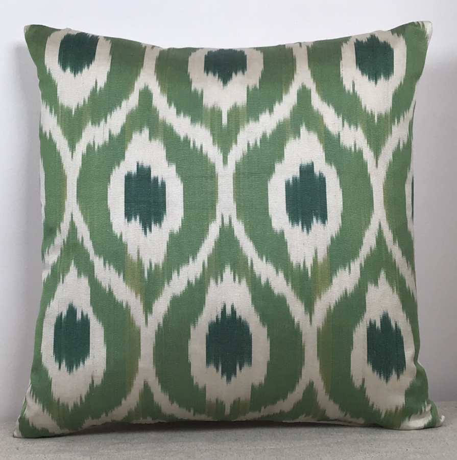 Ikat Pillow ( 40 X 40 Cm )