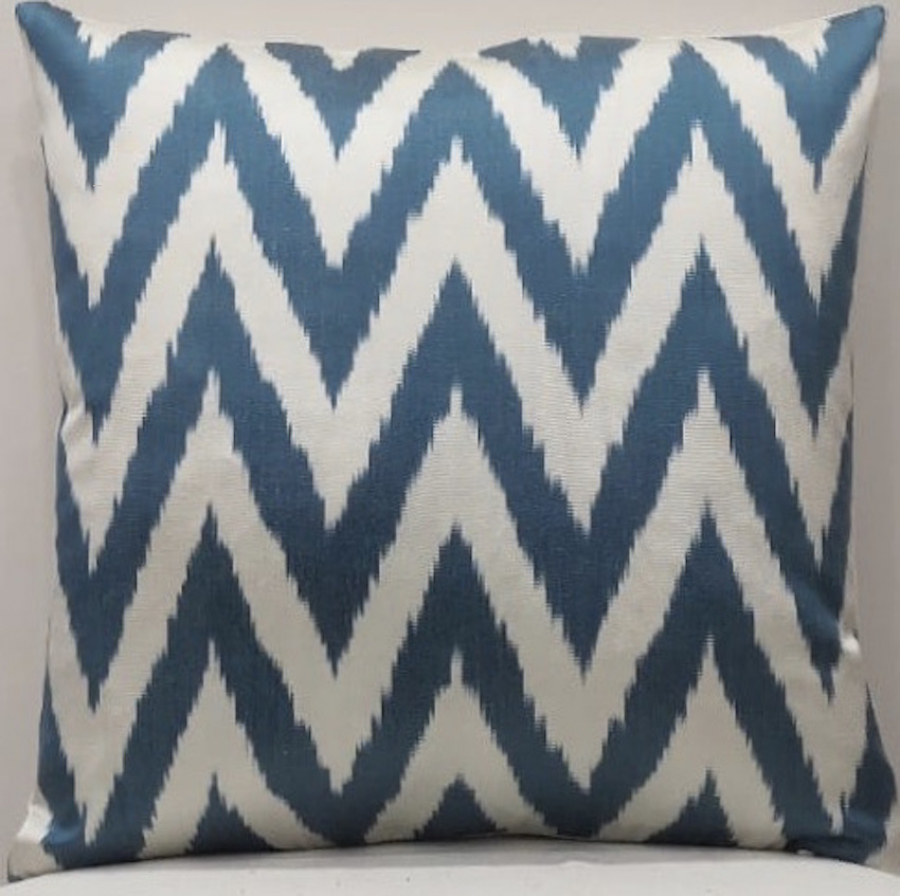 Ikat Pillow ( 40 X 40 Cm )