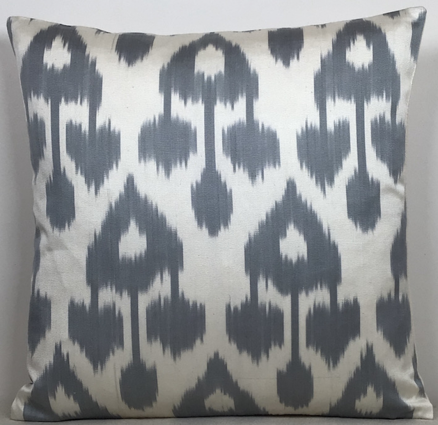 Ikat Pillow ( 40 X 40 Cm )