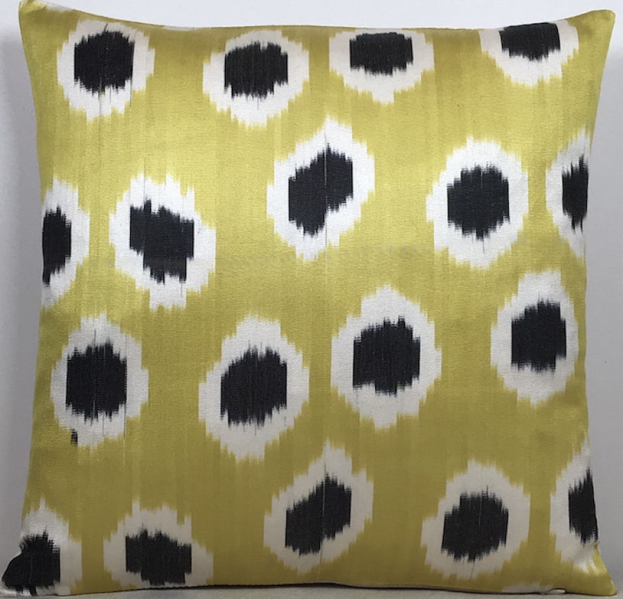 Ikat Pillow ( 40 X 40 Cm )