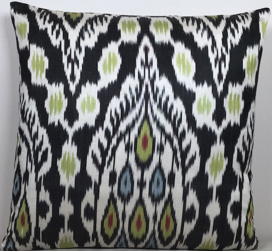 Ikat Pillow ( 40 X 40 Cm )