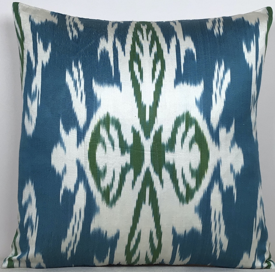 Ikat Pillow ( 40 X 40 Cm )