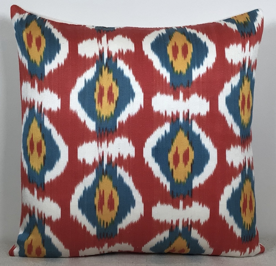 Ikat Pillow ( 40 X 40 Cm )