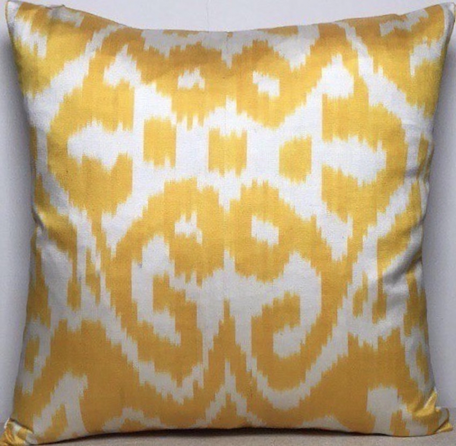 Ikat Pillow ( 40 X 40 Cm )