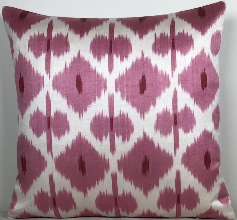 Ikat Pillow ( 40 X 40 Cm )