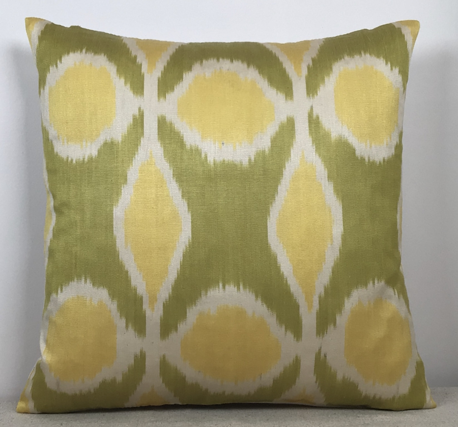 Ikat Pillow ( 40 X 40 Cm )