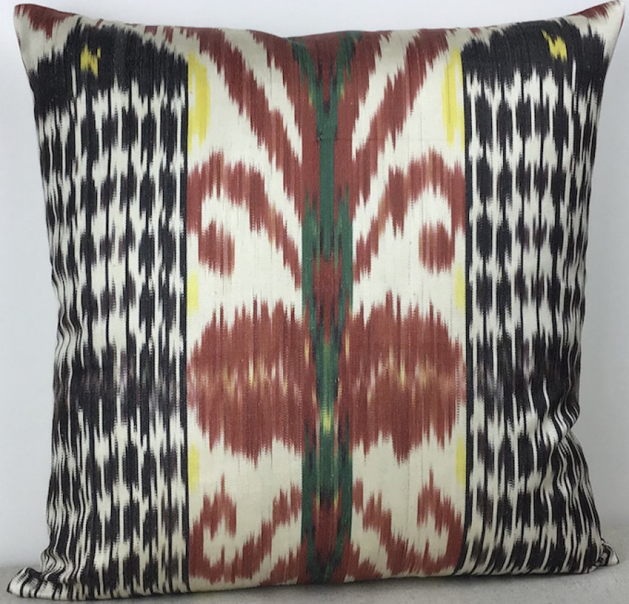 Ikat Pillow ( 40 X 40 Cm )