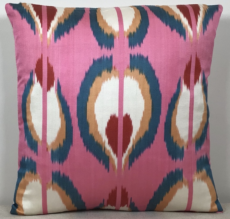 Ikat Pillow ( 40 X 40 Cm )