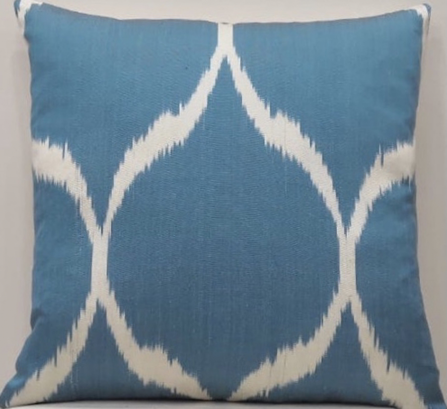 Ikat Pillow ( 40 X 40 Cm )