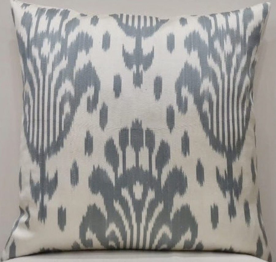 Ikat Pillow ( 40 X 40 Cm )