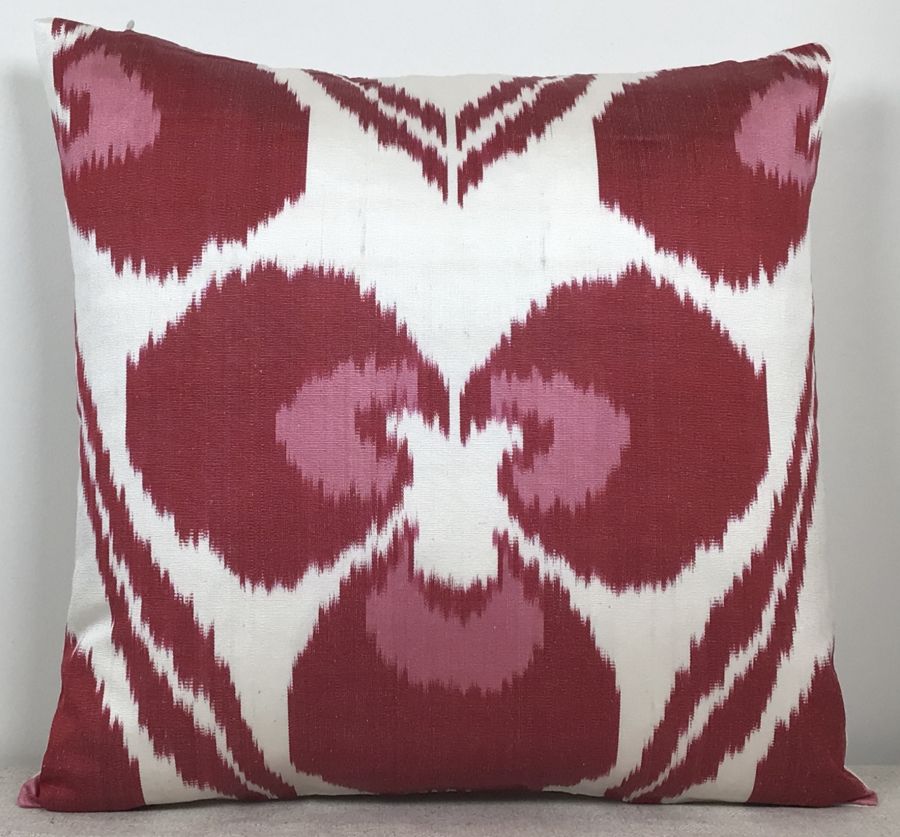 Ikat Pillow ( 40 X 40 Cm )