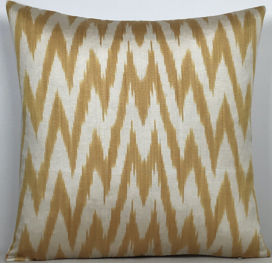 Ikat Pillow ( 40 X 40 Cm )