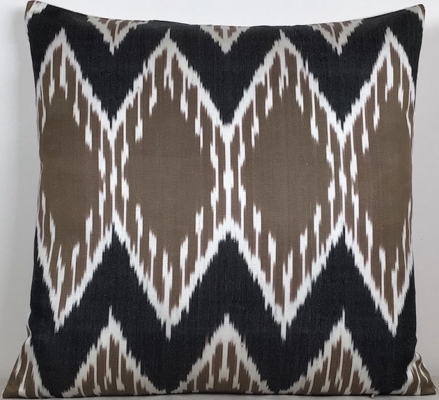 Ikat Pillow ( 40 X 40 Cm )