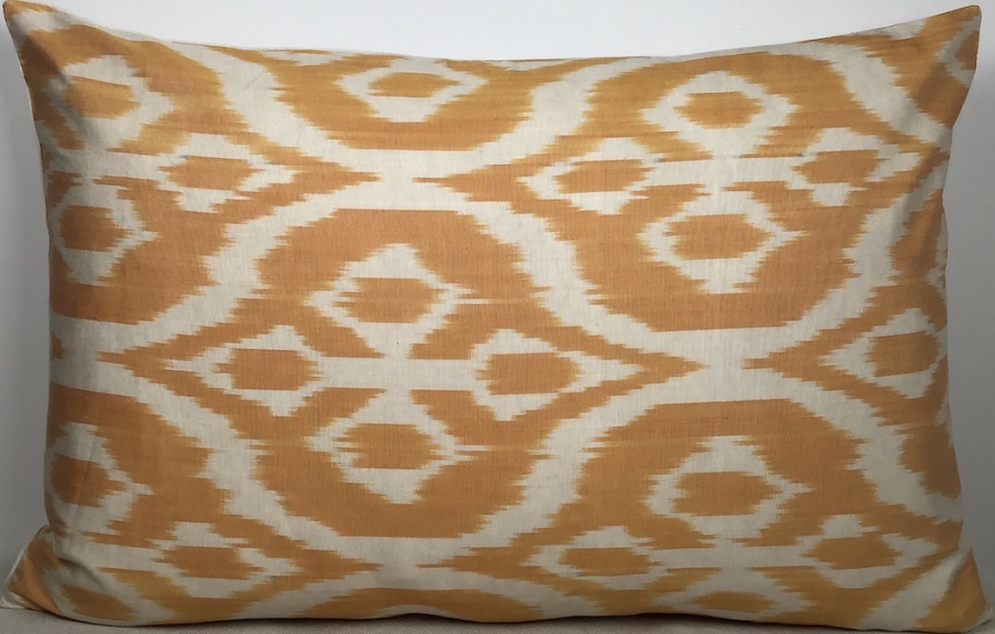 Ikat Pillow ( 40 X 60 Cm )