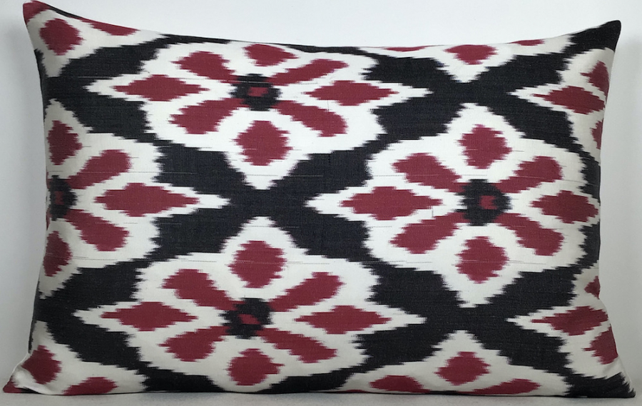 Ikat Pillow ( 40 X 60 Cm )