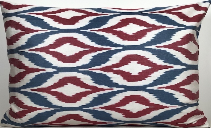 Ikat Pillow ( 40 X 60 Cm )