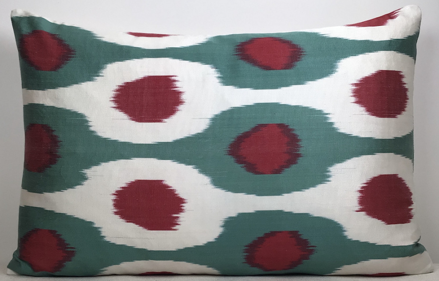 Ikat Pillow ( 40 X 60 Cm )