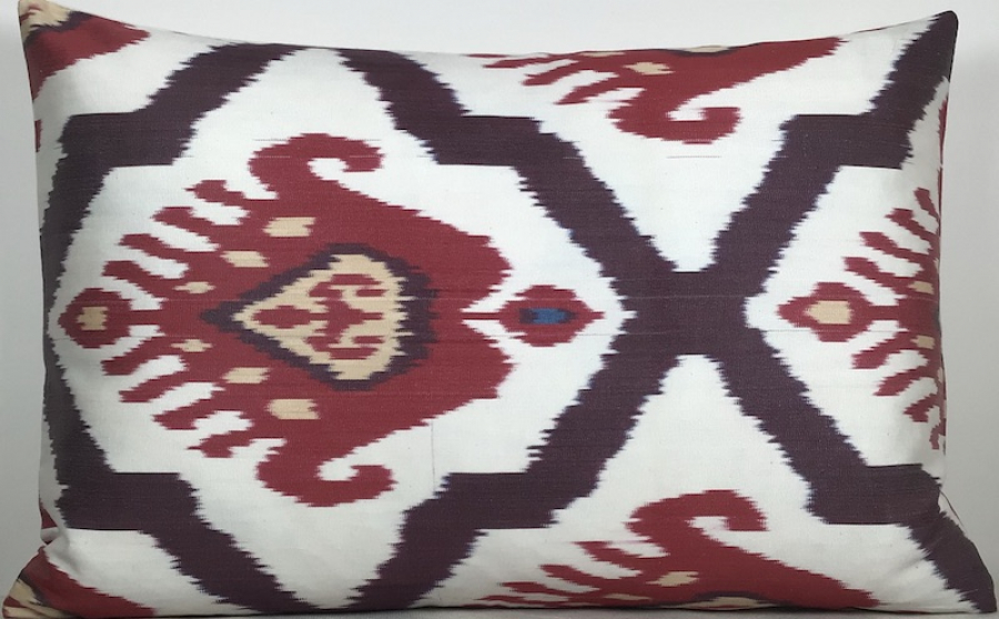 Ikat Pillow ( 40 X 60 Cm )