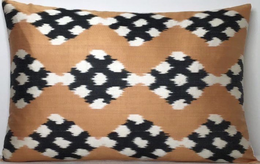 Ikat Pillow ( 40 X 60 Cm )