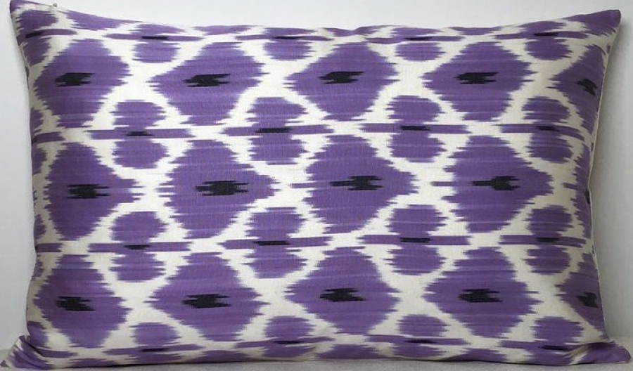 Ikat Pillow ( 40 X 60 Cm )