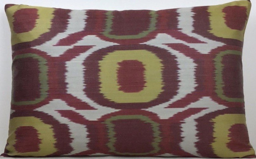 Ikat Pillow ( 40 X 60 Cm )