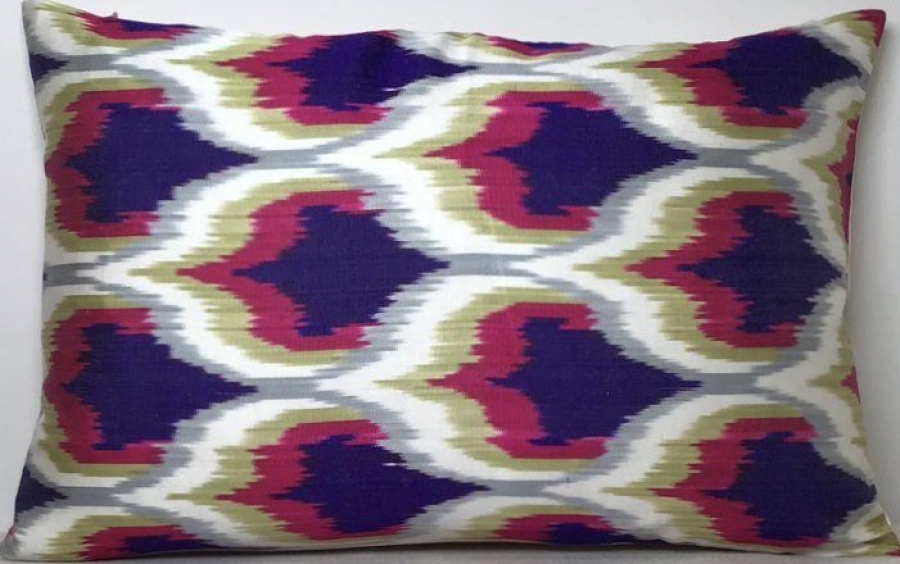 Ikat Pillow ( 40 X 60 Cm )