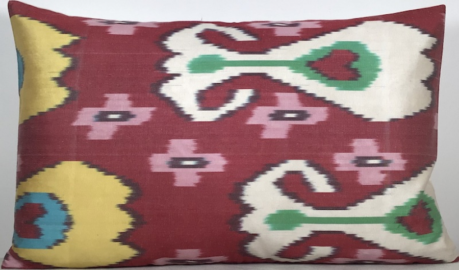 Ikat Pillow ( 40 X 60 Cm )