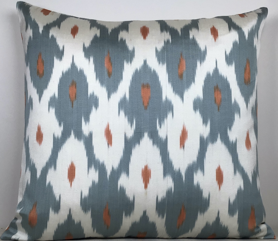 Ikat Pillow ( 50 X 50 Cm )