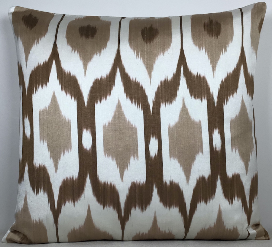 Ikat Pillow ( 50 X 50 Cm )