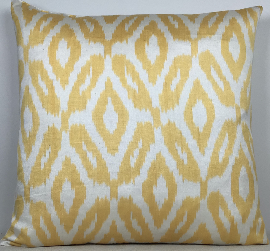 Ikat Pillow ( 50 X 50 Cm )