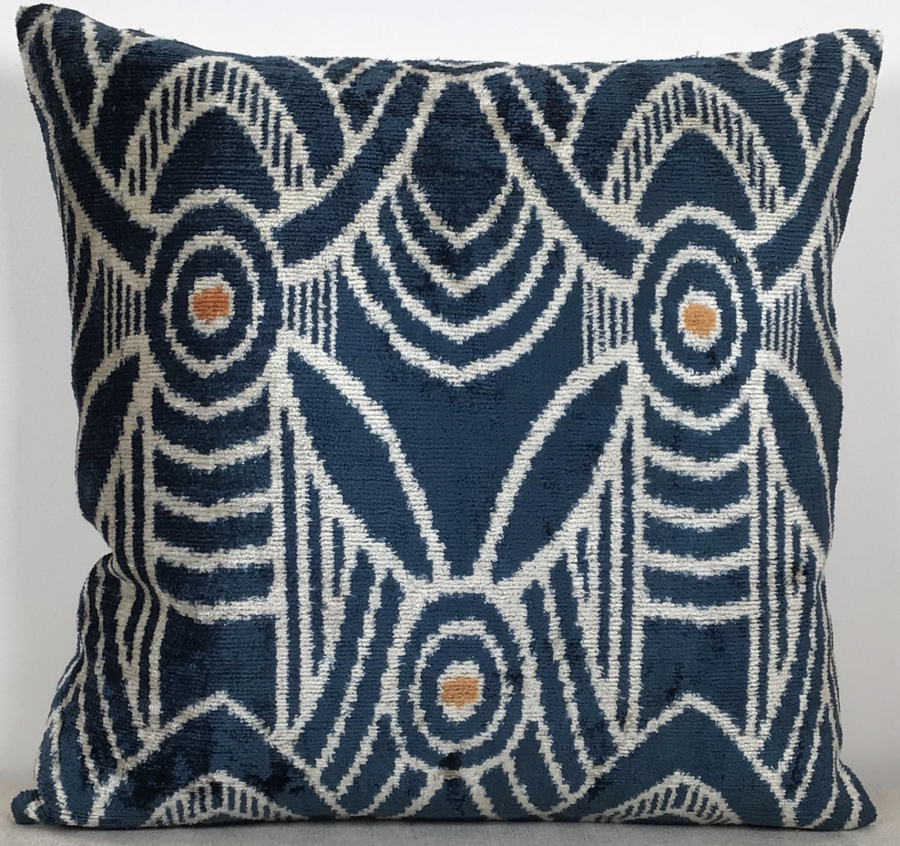 Velvet Pillow ( 40 X 40 Cm )