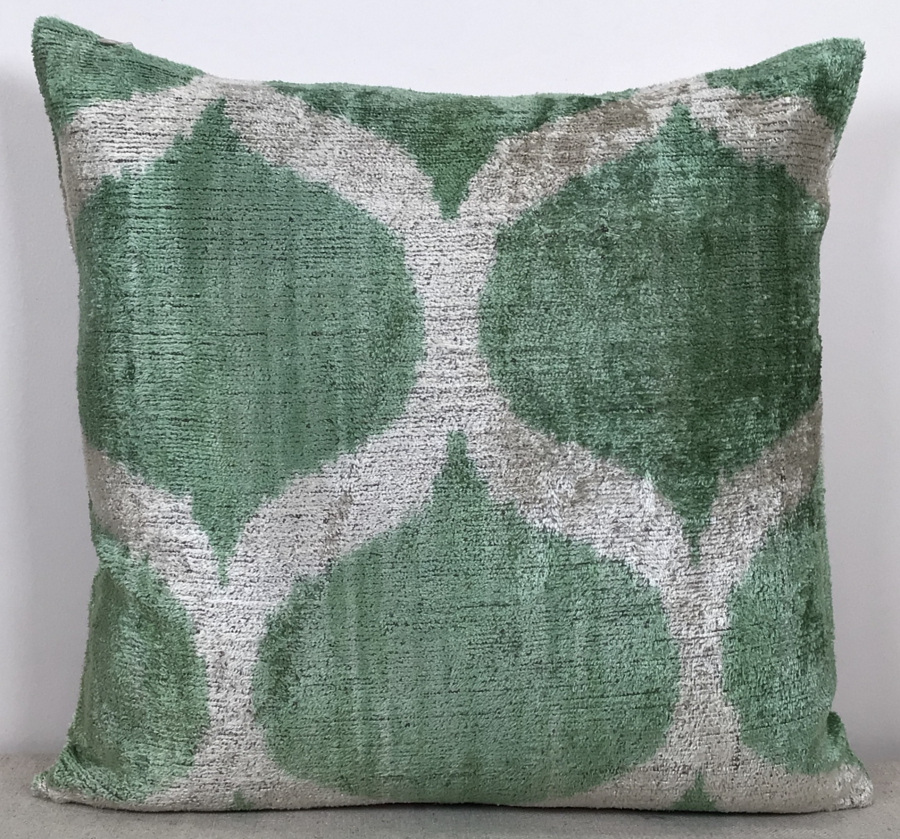 Velvet Pillow ( 40 X 40 Cm )