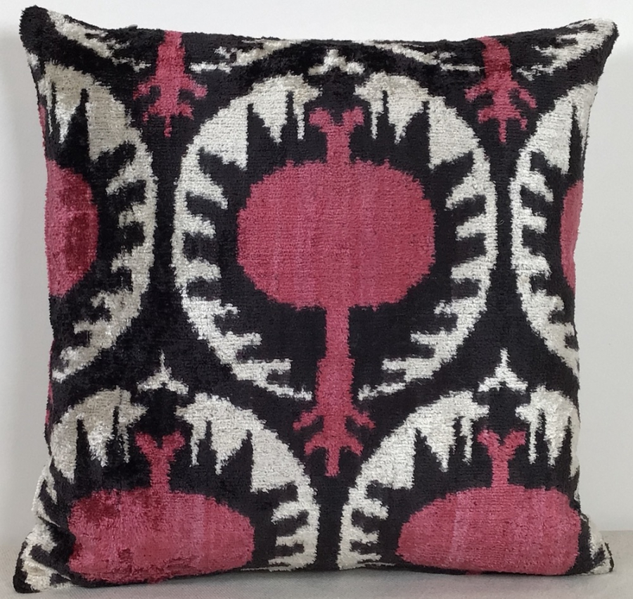 Velvet Pillow ( 40 X 40 Cm )