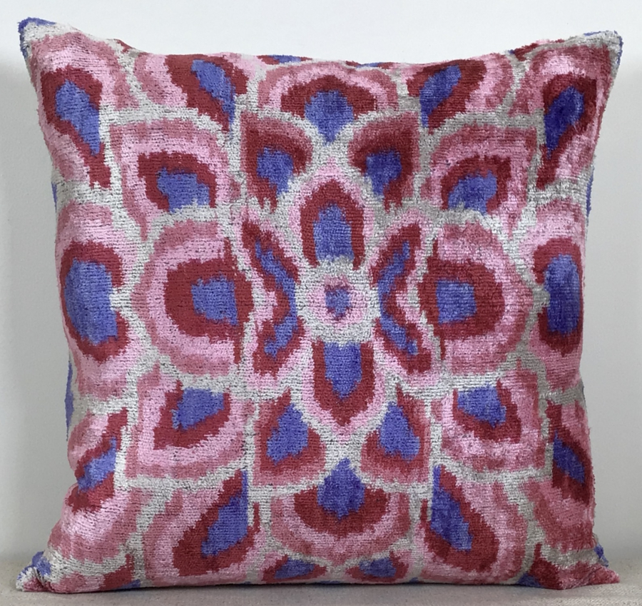 Velvet Pillow ( 40 X 40 Cm )