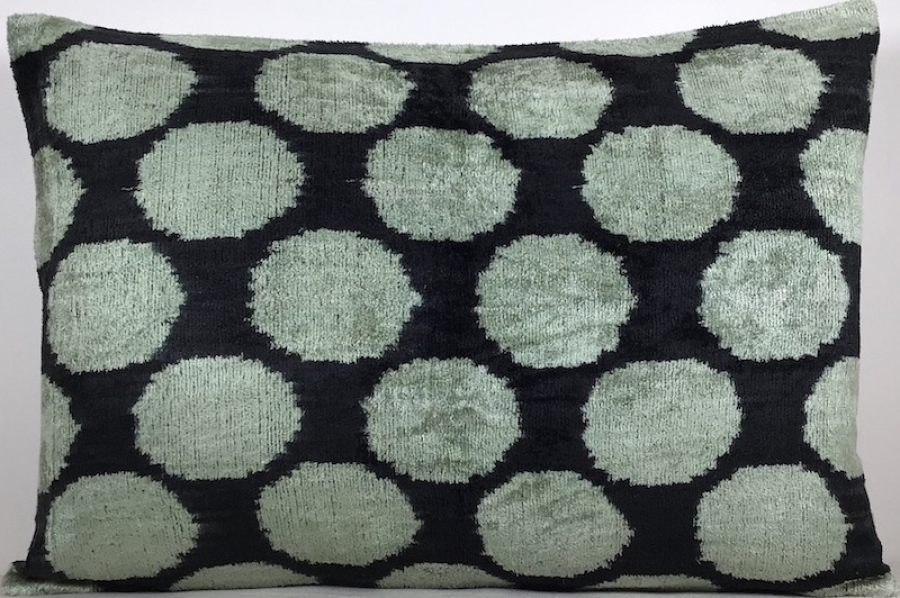 Velvet Pillow ( 40 X 60 Cm )